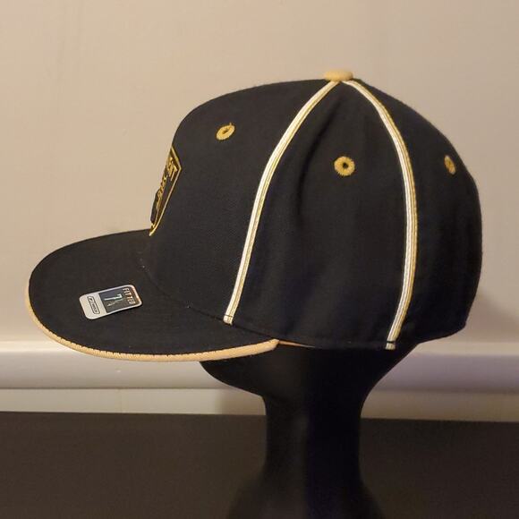 New Orleans Saints Fitted 7 1/4 - Picture 3 of 11